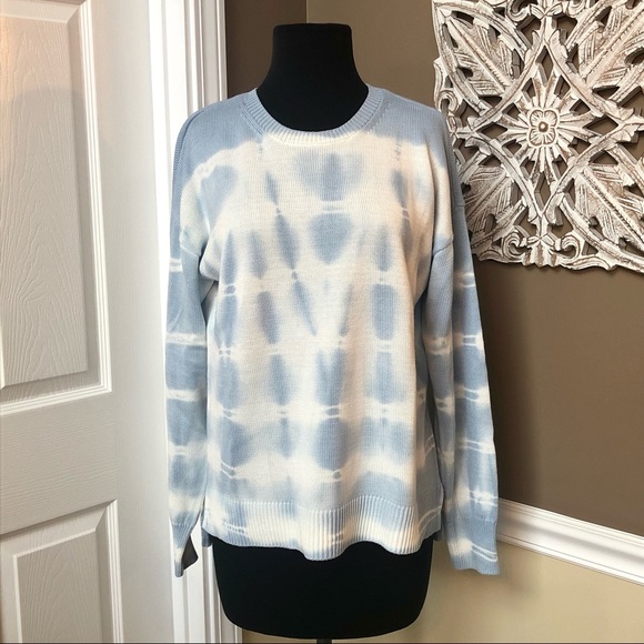 Design History Sweaters - ⭐️ Design History Blue & White Tie Dye Sweater - Size MEDIUM